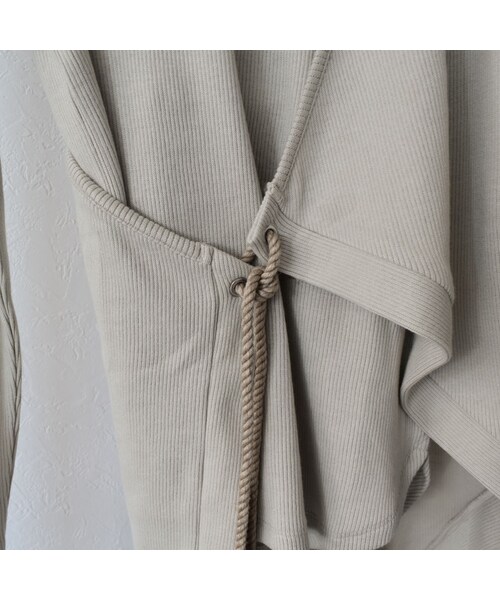 Lavish Gate（ラヴィッシュゲート）の「tops-04033　日本製　ロープデザイン　アシンメトリー　リブ プルオーバーセット　グレージュ　ピスタチオ　キャメル（Tシャツ/カットソー・レディース・その他）」の11枚目の写真