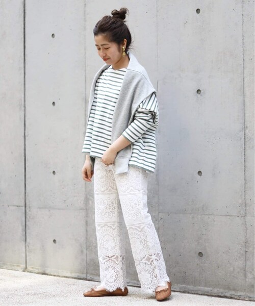 SLOBE IENA(スローブイエナ)の「レースフレアーパンツ◆(パンツ・ホワイト/36/在庫なし/38/40)」の3枚目の写真