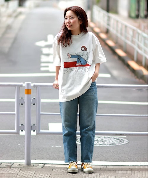 JOURNAL STANDARD relume(ジャーナルスタンダード レリューム)の「ジーパン女子×江口寿史Tシャツ「Shoelace」(トップス・M/L/XL/在庫なし/グレーB)」の14枚目の写真