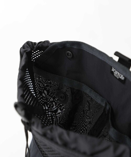 WHITE MOUNTAINEERING（ホワイトマウンテニアリング）の「WM x