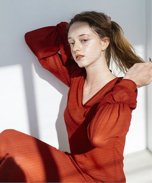 U by SPICK&SPAN（ユーバイスピックアンドスパン）の「U×MIRAI.M