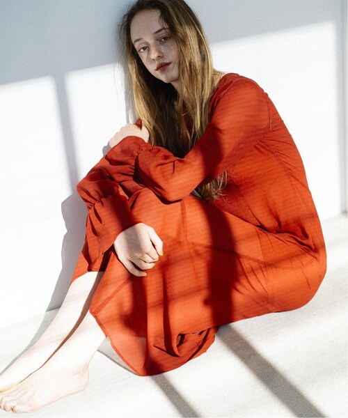 U by SPICK&SPAN（ユーバイスピックアンドスパン）の「U×MIRAI.M