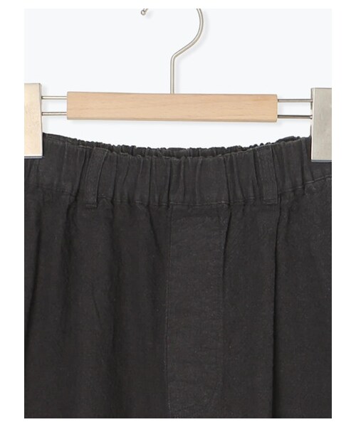 Samansa Mos2（サマンサ モスモス）の「綿麻タックストレートパンツ（パンツ・アイボリー/チャコールグレー/ベージュ/モカ・F）」の3枚目の写真