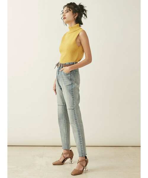 EVRIS(エヴリス)の「ケミカルウォッシュストレートデニムパンツ(デニムパンツ・ベージュ/アイスブルー・S/M)」の6枚目の写真