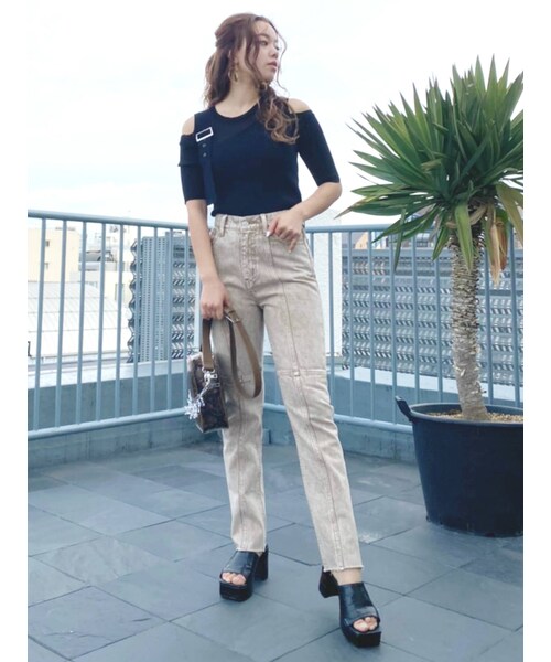 EVRIS(エヴリス)の「ケミカルウォッシュストレートデニムパンツ(デニムパンツ・ベージュ/アイスブルー・S/M)」の15枚目の写真