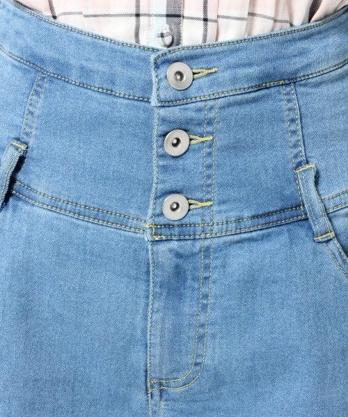 Heather（ヘザー）の「ヘザーＦＷハイウエストショートパンツ（パンツ・レディース・ホワイト/ライトブルー/ネイビー・Ｓ/Ｍ）」の8枚目の写真