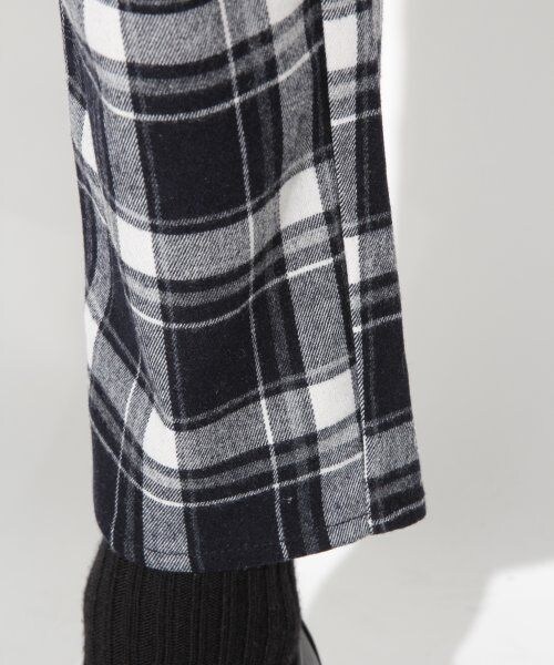 repipi armario（レピピ アルマリオ）の「サスツキチェックパンツ（パンツ・レディース・レッドチェック/グリーンチェック/ブラックチェック・ＸＳ/Ｍ）」の10枚目の写真