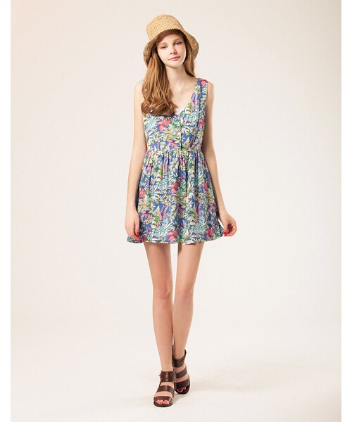 LOVFEE（ラッフィ）の「仲夏花卉V領小排釦無袖洋裝（ワンピース/ドレス・レディース・藍・S/M/L）」の5枚目の写真