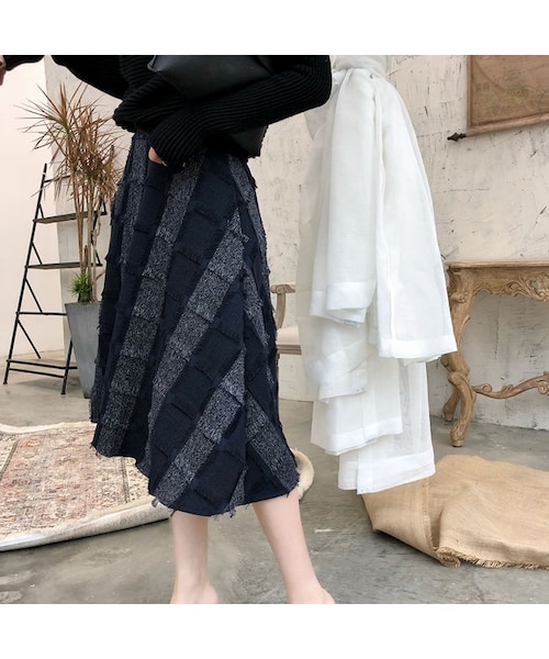 no brand(ノーブランド)の「フリンジ チェック フレア Aライン ミディ丈 スカート・ブルー(スカート・レディース・その他)」の3枚目の写真