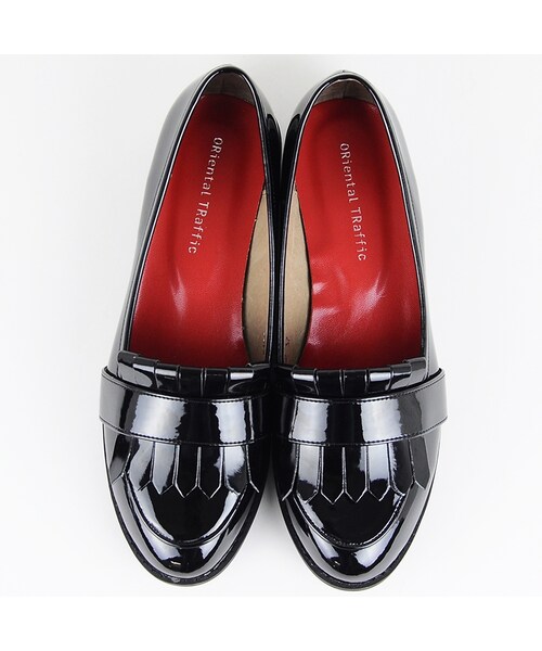 ORiental TRaffic（オリエンタルトラフィック）の「エナメルローファー（シューズ・レディース・ブラック/ブラック/ホワイト/ネイビー・34/35/36/37/38/39/40/41/42）」の2枚目の写真