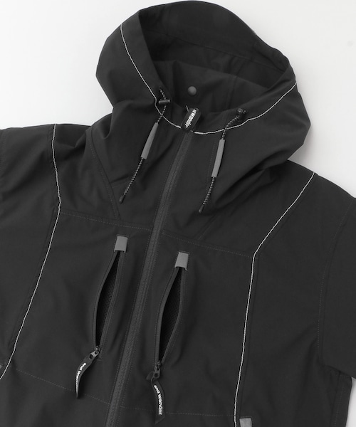 and wander（アンドワンダー）の「and wander UV shield jacket