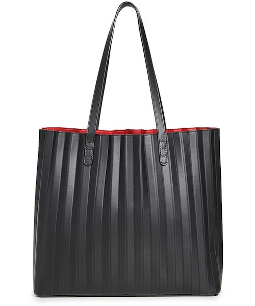 美品!*Mansur Gavriel マンサーガブリエル・バッグ斜めがけ セレブも夢中！ おしゃれに差がつく「マンサー・ガブリエル」の4