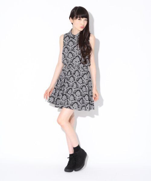 repipi armario（レピピ アルマリオ）の「★新作★ダマスクガラワンピース（ワンピース/ドレス・レディース・ホワイト/ブラック・ＸＳ/Ｍ）」の5枚目の写真