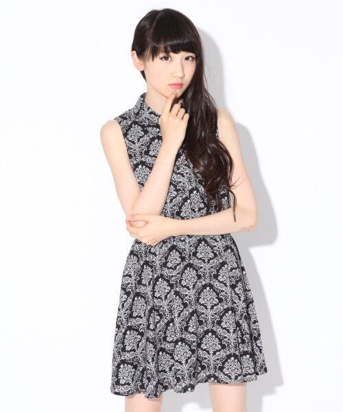 repipi armario（レピピ アルマリオ）の「★新作★ダマスクガラワンピース（ワンピース/ドレス・レディース・ホワイト/ブラック・ＸＳ/Ｍ）」の2枚目の写真