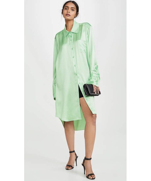 alexanderwang（アレキサンダーワン）の「Alexanderwang.T Wet Shine Oversized Button Down Shirt（トップス・レディース・Green・XS/S/M/L）」の4枚目の写真