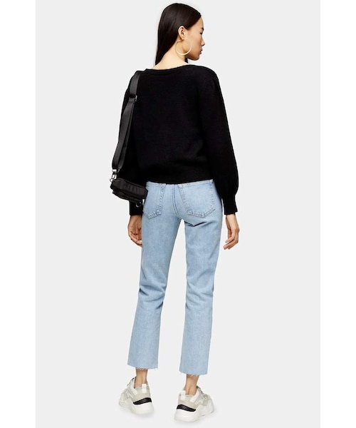 TOPSHOP（トップショップ）の「Topshop CONSIDERED Bleach Straight Jeans（デニムパンツ・レディース・Blue・W3230/W2632/W2832/W3030/W3232/W3432/W2434/W3434/W2432/W2530/W2830/W2634/W3034/W2532/W3632/W3630/W2534/W2834/W2630/W3234/W3430/W3032/W3634）」の3枚目の写真