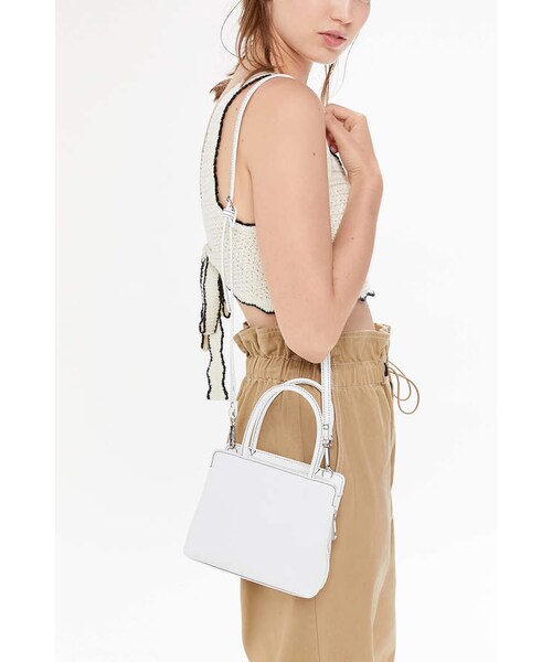 URBAN OUTFITTERS（アーバンアウトフィッターズ）の「Urban Outfitters Top Handle Crossbody