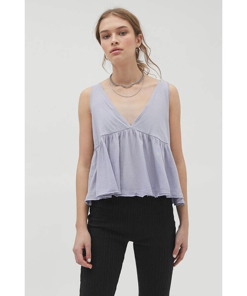 URBAN OUTFITTERS（アーバンアウトフィッターズ）の「Urban Outfitters UO Cali Plunging Babydoll Cami（その他アンダーウェア/インナー・レディース・White/Black/Blue・XS/S/M/L）」の3枚目の写真