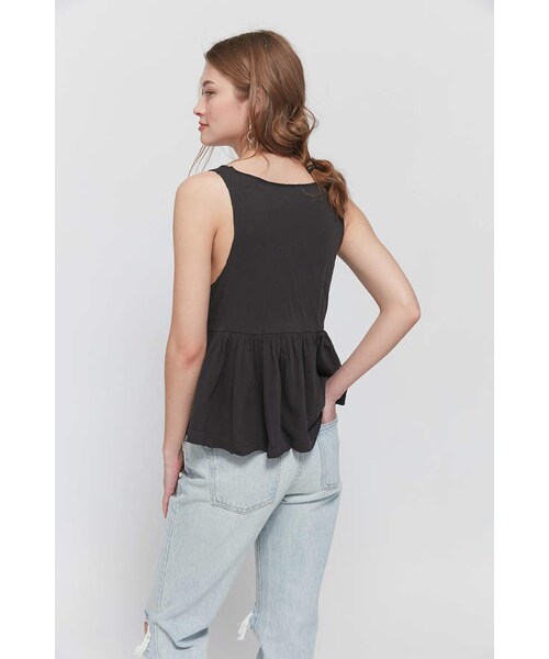 URBAN OUTFITTERS（アーバンアウトフィッターズ）の「Urban Outfitters UO Cali Plunging Babydoll Cami（その他アンダーウェア/インナー・レディース・White/Black/Blue・XS/S/M/L）」の5枚目の写真