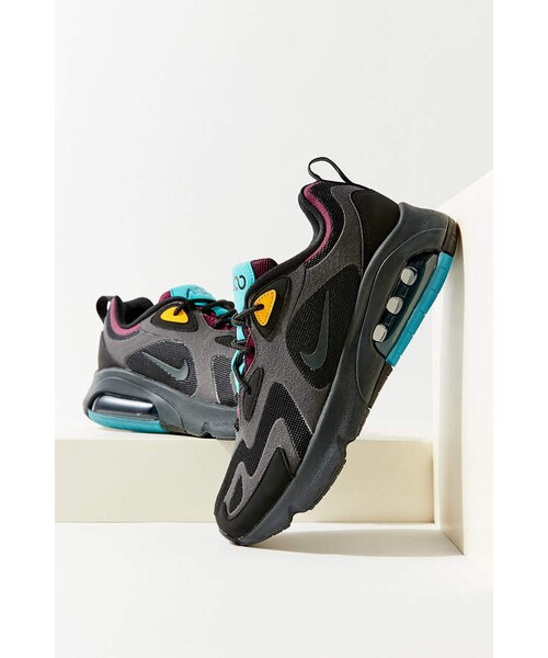 NIKE(ナイキ)の「Nike Air Max 200 Sneaker(スニーカー・レディース・Black/Pink/White・5/6/6.5/7/7.5/8/8.5/9/10/9.5)」の2枚目の写真