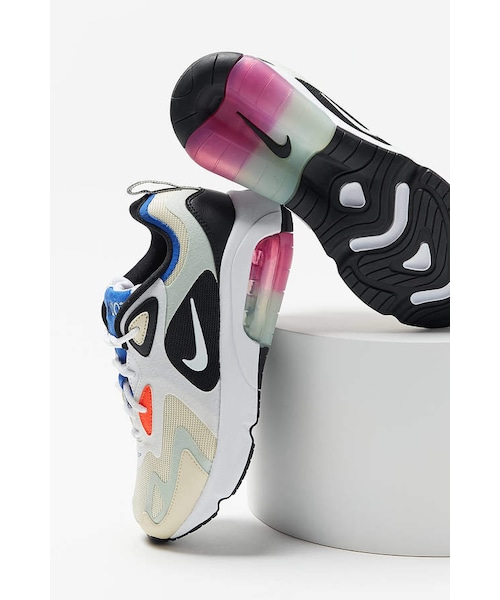 NIKE(ナイキ)の「Nike Air Max 200 Sneaker(スニーカー・レディース・Black/Pink/White・5/6/6.5/7/7.5/8/8.5/9/10/9.5)」の1枚目の写真