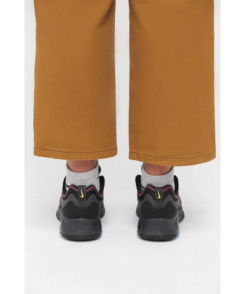 NIKE(ナイキ)の「Nike Air Max 200 Sneaker(スニーカー・レディース・Black/Pink/White・5/6/6.5/7/7.5/8/8.5/9/10/9.5)」の12枚目の写真