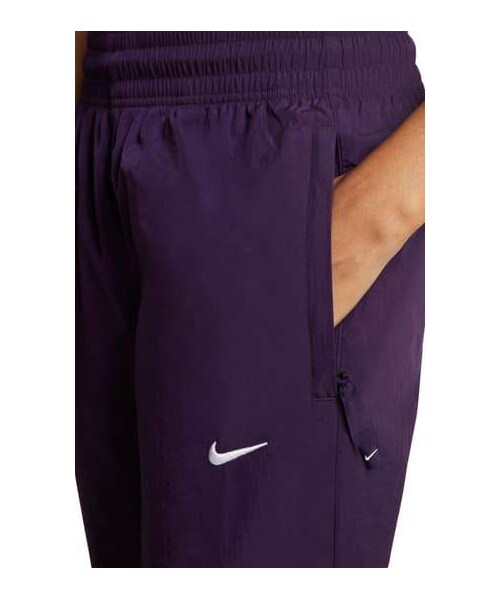 NIKE(ナイキ)の「Nike Cropped Track Pants(その他パンツ・レディース・Black/Pink/Purple・X-small/Small/Medium/Large)」の6枚目の写真