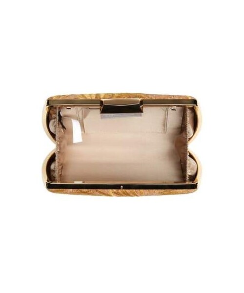 Nordstrom（ノードストロム）の「Nordstrom Embroidered Cork Minaudiere（クラッチバッグ）」 WEAR