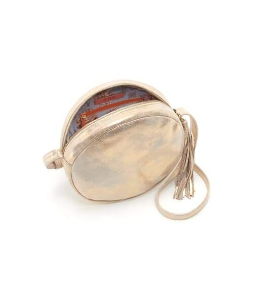 Hobo（ホーボー）の「Hobo Groove Calfskin Leather Crossbody Bag（バックパック/リュック）」 WEAR