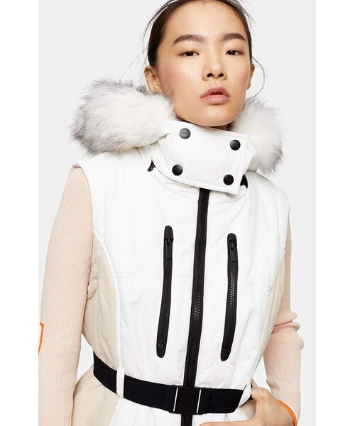 SNO Sun Faux Fur Trim Vest（ダウンベスト）」 WEAR