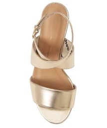 SALVATORE FERRAGAMO オフショルタ ロンクスリフ ミティトレス Salvatore Ferragamo Patent Leather CARLA Pumps with Bow