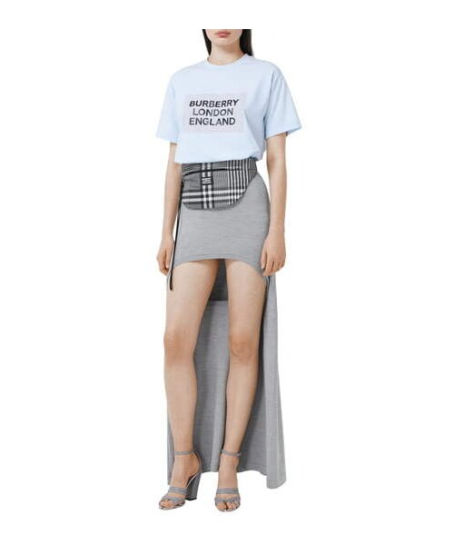 BURBERRY(バーバリー)の「Burberry Ariana Logo Print Graphic Tee(Tシャツ/カットソー・レディース・Blue・Medium/Xx-small/X-small/X-large/Large/Small/Xx-large)」の2枚目の写真