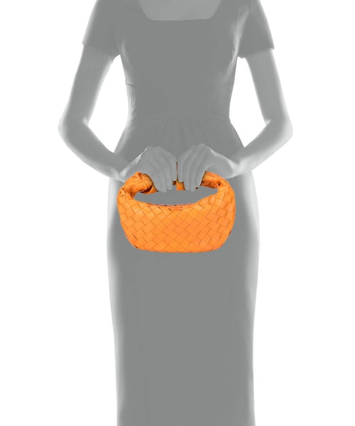 BOTTEGA VENETA(ボッテガヴェネタ)の「Bottega Veneta Jodi Mini Intrecciato Hobo Bag(バックパック/リュック・レディース・Black/Red/Orange・One Size)」の5枚目の写真