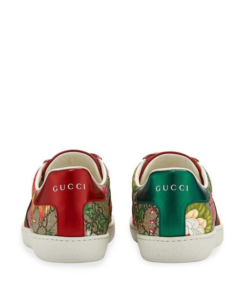 GUCCI(グッチ)の「Gucci New Ace Flora Canvas Sneakers(スニーカー・レディース・Brown・5b / 35eu/5.5b / 35.5eu/6.5b / 36.5eu/8b / 38eu/8.5b / 38.5eu/9b / 39eu/9.5b / 39.5eu/10b / 40eu/10.5b / 40.5eu/11b / 41eu/12b / 42eu)」の3枚目の写真