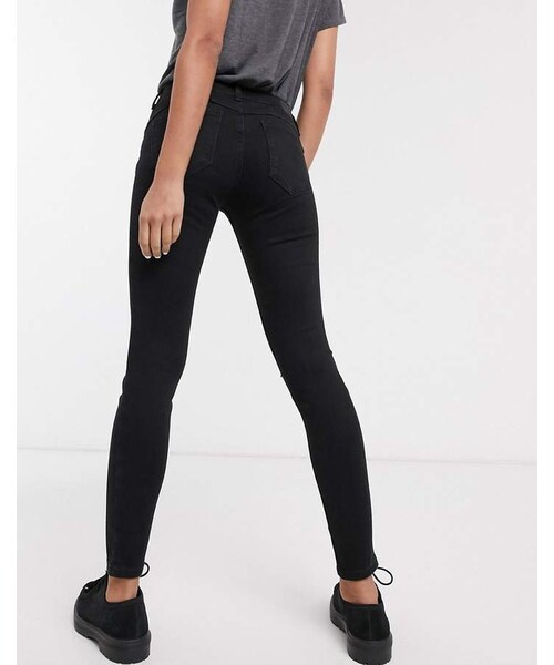 Bershka（ベルシュカ）の「Bershka skinny push up jean in black with knee rip（デニムパンツ・レディース・Black・32/34/36/38/40/42）」の3枚目の写真