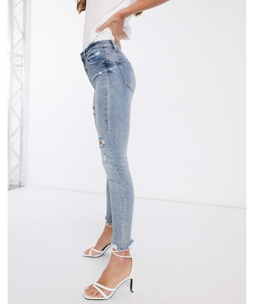 stradivarius（ストラディバリウス）の「Stradivarius high waist skinny jeans with rips in medium wash（デニムパンツ・レディース・Blue・34/36）」の3枚目の写真