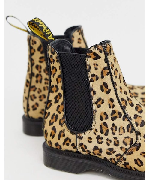 Dr. Martens（ドクターマーチン）の「Dr Martens Flora chelsea boots in leopard（ブーツ・レディース・Multi・5/6/7/8/9/10/11）」の2枚目の写真