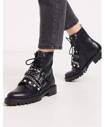 Stradivarius buckle and pearl strap boots in black