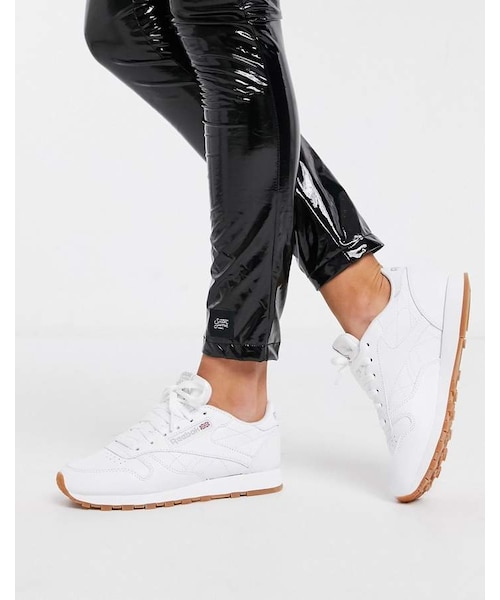 Reebok（リーボック）の「Reebok Classic White Leather sneakers with gum sole