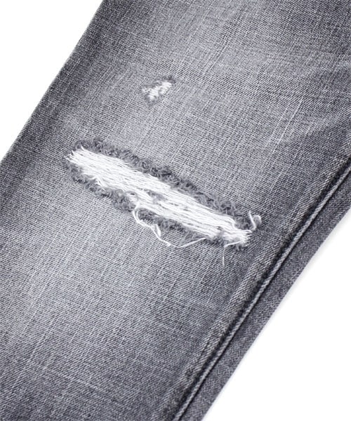 RNA（アールエヌエー）の「ダメージ９分丈スリム（パンツ・レディース・ブラックold加工/インディゴold加工・S/M）」の10枚目の写真