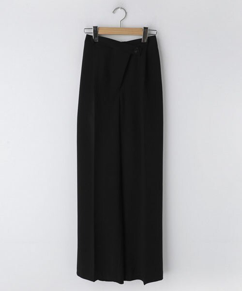 DHOLIC（ディーホリック）の「ダイアゴナルボタンパンツ（その他パンツ・レディース・ベージュ/ブラック・FREE）」の2枚目の写真