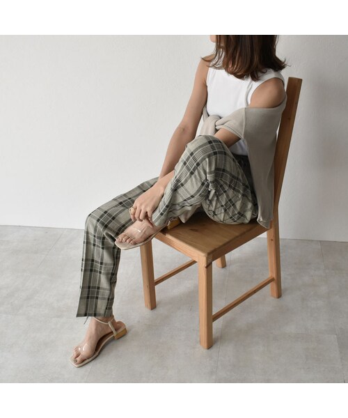 Lavish Gate（ラヴィッシュゲート）の「nh-bottoms-02060　チェック　セミワイド タック テーパード パンツ 　ピスタチオ（スラックス・レディース・その他）」の4枚目の写真