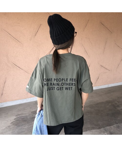 copine（コピン）の「4月13日再入荷！大人気シリーズNEWカラー登場！ポケット付きバックロゴtシャツ (3color)【クリックポスト対象商品】（Tシャツ/カットソー・レディース・その他）」の6枚目の写真