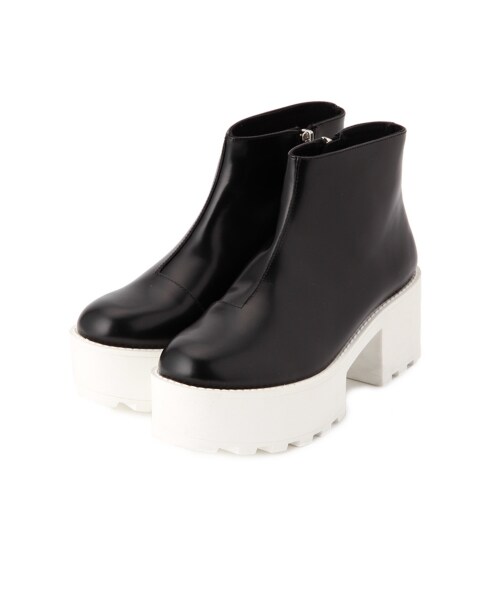 CHEAP MONDAY（チープマンデイ）の「Tractor high（シューズ・レディース・WHITE/BLACK・36/37/38）」の3枚目の写真