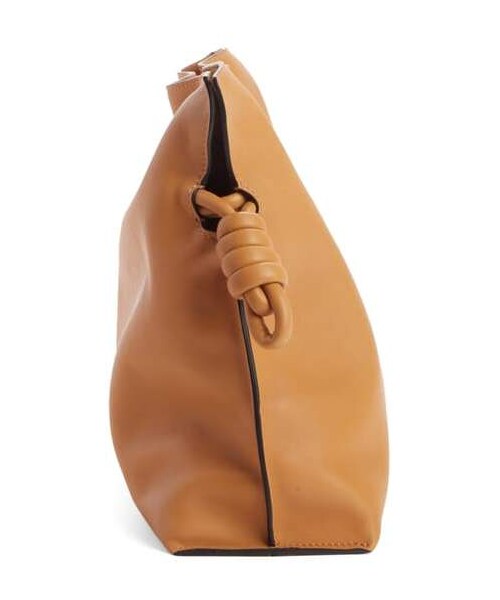 LOEWE（ロエベ）の「Loewe Flamenco Knot Leather Clutch（クラッチバッグ・レディース・Brown・One Size）」の3枚目の写真