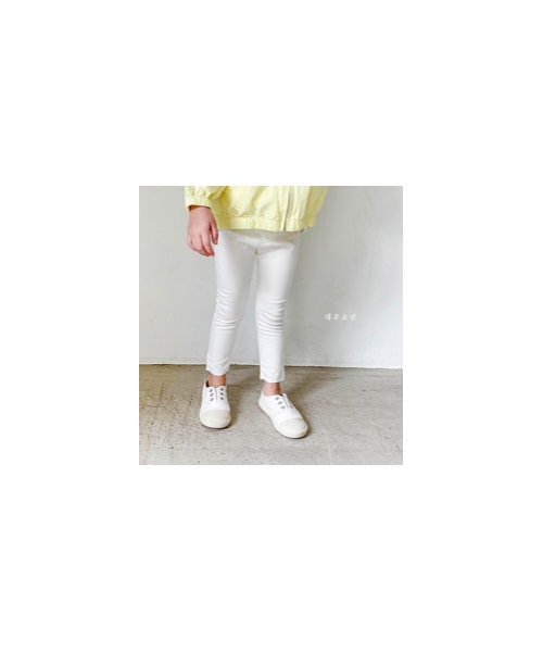 cache cache（カシュ カシュ）の「スキニーパンツ（ブラック・ホワイト）90.100.110.120.130（その他パンツ・キッズ・その他）」の4枚目の写真