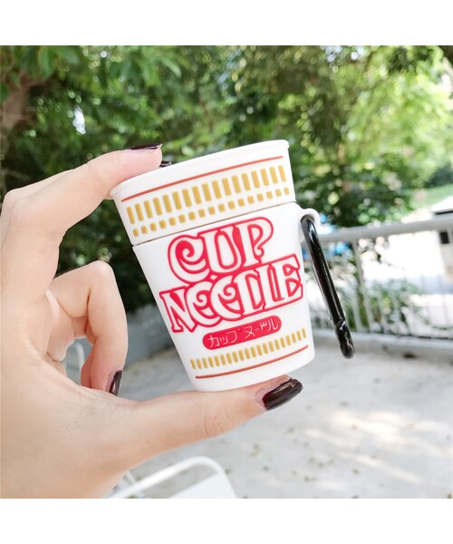 no brand(ノーブランド)の「【食べものシリーズ】 AirPodsケースカバー AirPods第1/2世代専用充電ケースカバー 日清カップヌードル保護ケース カラビナ付き 醤油味デザイン シリコーンケース(スマホケース/カバー・その他)」の8枚目の写真