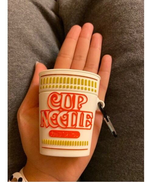 no brand(ノーブランド)の「【食べものシリーズ】 AirPodsケースカバー AirPods第1/2世代専用充電ケースカバー 日清カップヌードル保護ケース カラビナ付き 醤油味デザイン シリコーンケース(スマホケース/カバー・その他)」の9枚目の写真