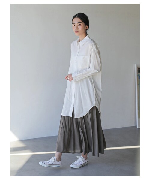 AMERICAN HOLIC（アメリカンホリック）の「Wポケットドレープシャツチュニック（ワンピース/ドレス・オフホワイト/ベージュ/ネイビー・M/L）」の4枚目の写真