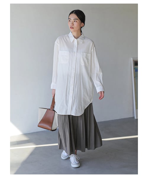 AMERICAN HOLIC（アメリカンホリック）の「Wポケットドレープシャツチュニック（ワンピース/ドレス・オフホワイト/ベージュ/ネイビー・M/L）」の3枚目の写真